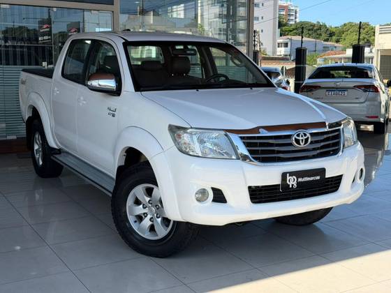 TOYOTA HILUX 2.7 SRV 4X4 CD 16V FLEX 4P AUTOMÁTICO TOYOTA HILUX 2.7 SRV 4X4 CD 16V FLEX 4P AUTOMÁTICO